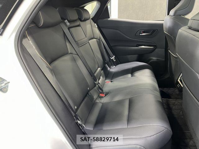 Toyota CROWN 2023-11 2317987-14