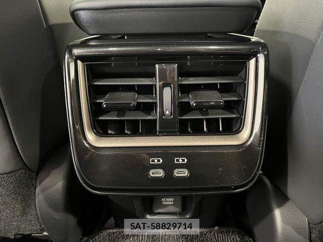Toyota CROWN 2023-11 2317987-17
