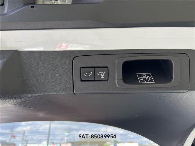 Toyota CROWN 2024-09 2828362-11