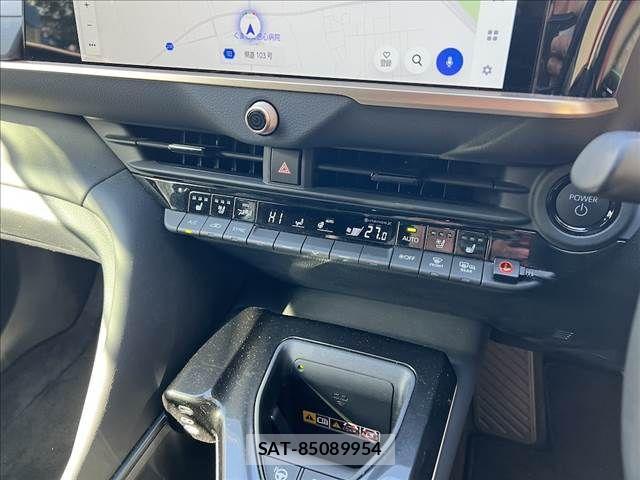 Toyota CROWN 2024-09 2828362-18