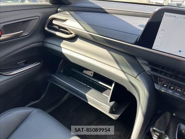 Toyota CROWN 2024-09 2828362-22