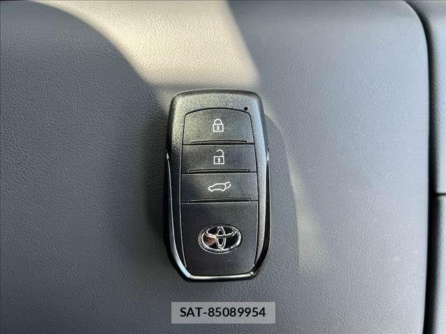 Toyota CROWN 2024-09 2828362-24