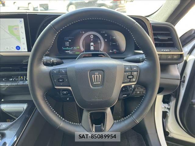 Toyota CROWN 2024-09 2828362-25