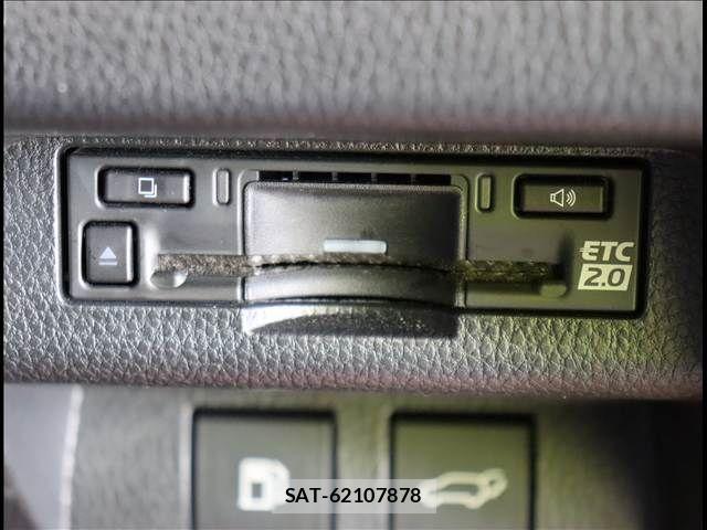 Toyota CROWN 2024-04 3664633-8