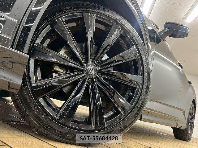 Toyota CROWN 2023-12 4138841-19