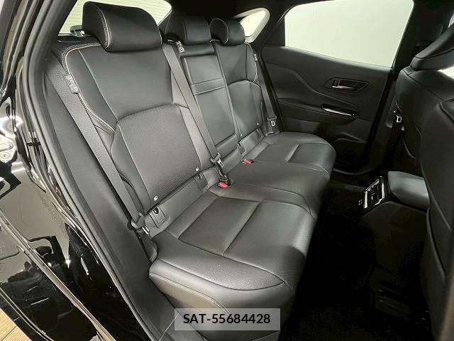 Toyota CROWN 2023-12 4138841-5
