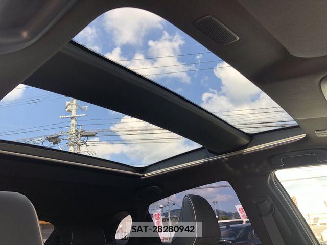 Toyota Crown Sports 2025-10 4936341-18