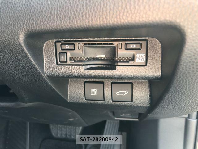Toyota Crown Sports 2025-10 4936341-23