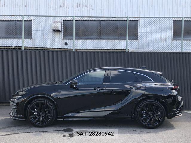 Toyota Crown Sports 2025-10 4936341-8