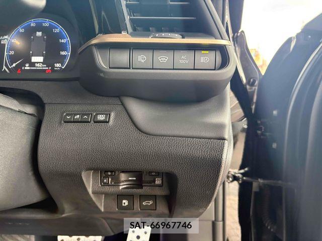 Toyota Crown Sports 2024-05 5864112-14