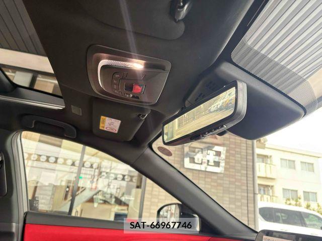 Toyota Crown Sports 2024-05 5864112-15