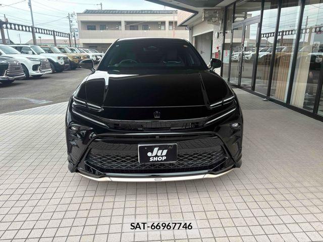 Toyota Crown Sports 2024-05 5864112-1