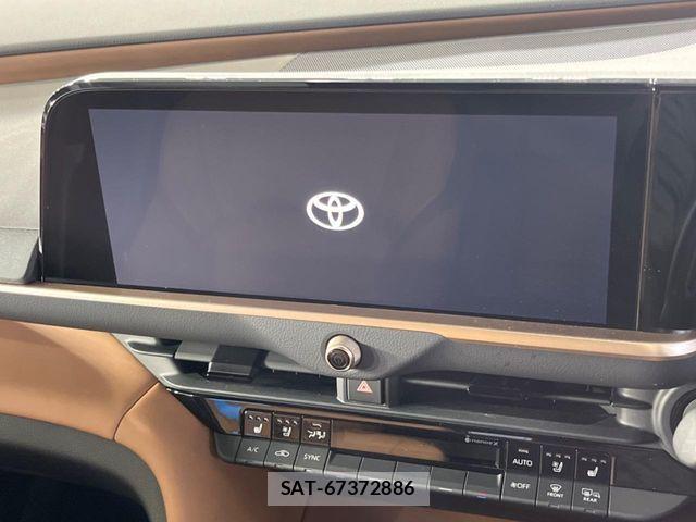 Toyota Crown Sports 2024-09 5864196-2