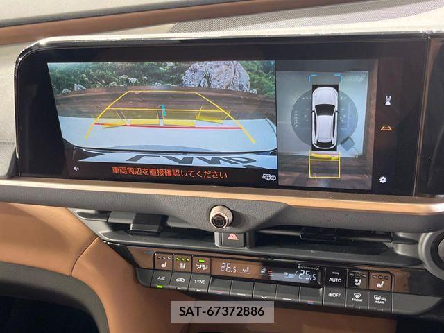 Toyota Crown Sports 2024-09 5864196-3
