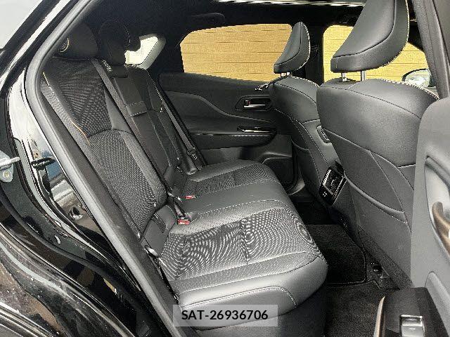 Toyota Crown Sports 2024-04 6010912-9