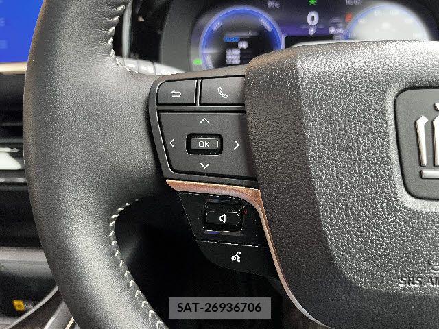 Toyota Crown Sports 2024-04 6010912-17