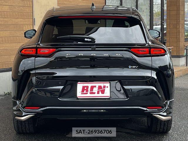 Toyota Crown Sports 2024-04 6010912-22