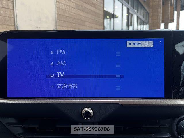 Toyota Crown Sports 2024-04 6010912-5