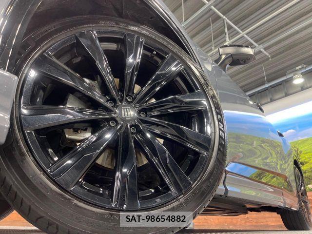 Toyota Crown Sports 2024-12 6010919-12