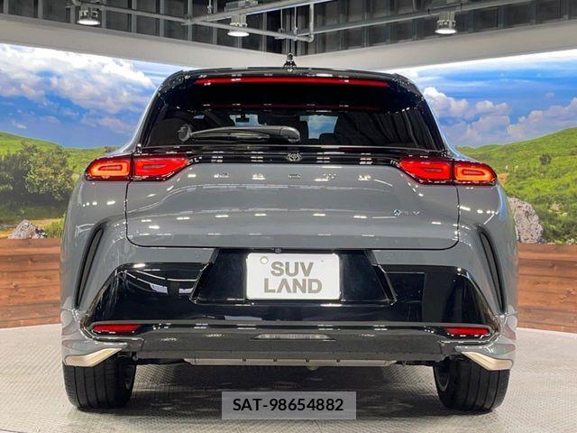 Toyota Crown Sports 2024-12 6010919-14