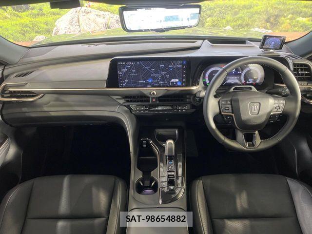 Toyota Crown Sports 2024-12 6010919-1