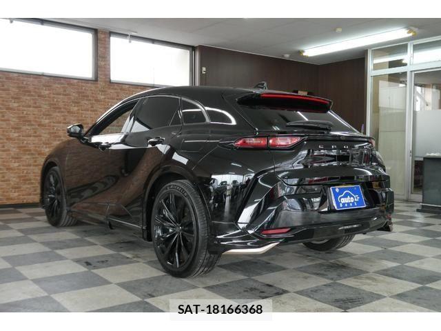 Toyota Crown Sports 2023-11 6010907-1