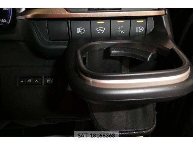 Toyota Crown Sports 2023-11 6010907-27