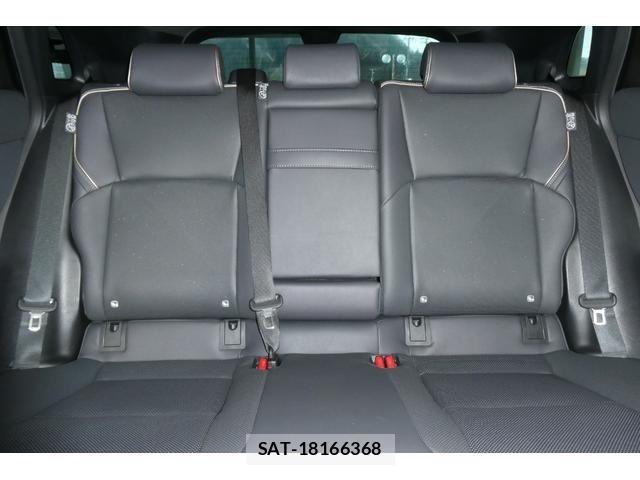 Toyota Crown Sports 2023-11 6010907-8