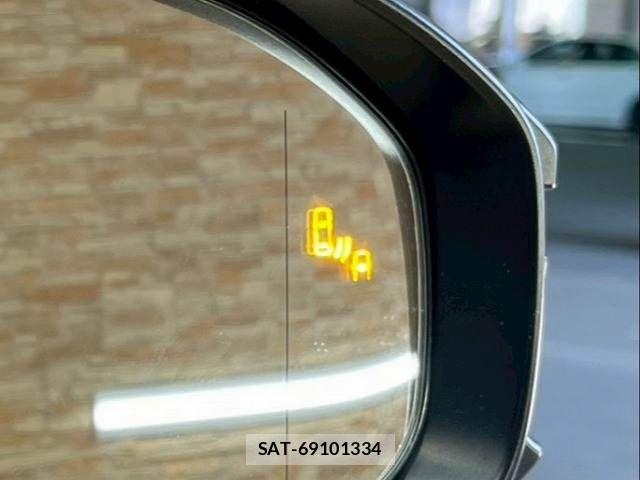 Toyota Crown Sports 2024-03 6276049-7