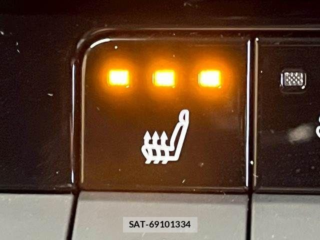 Toyota Crown Sports 2024-03 6276049-8