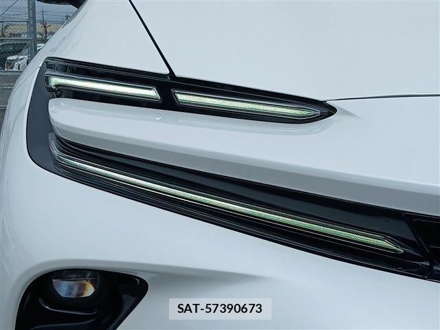 Toyota Crown Sports 2023-12 6276050-11