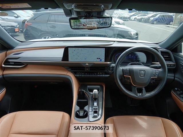 Toyota Crown Sports 2023-12 6276050-16