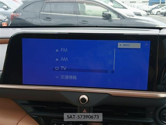 Toyota Crown Sports 2023-12 6276050-3
