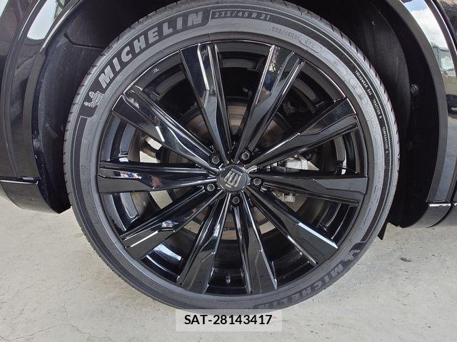 Toyota Crown Sports 2024-06 6303484-11