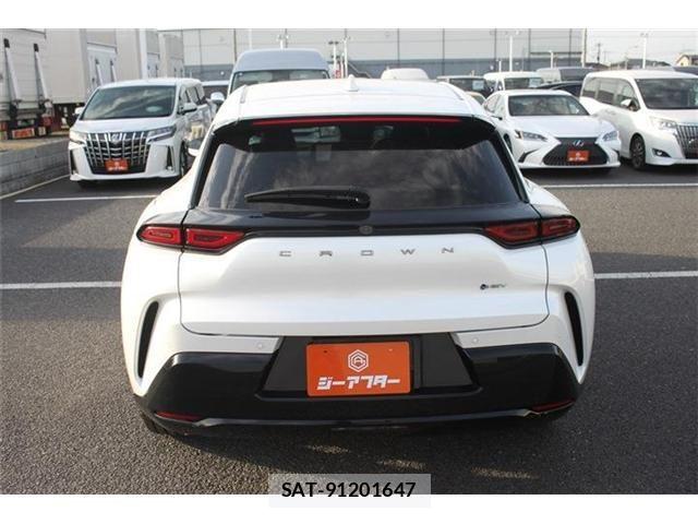 Toyota Crown Sports 2024-01 6496395-10