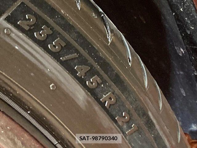 Toyota Crown Sports 2023-11 6544557-9