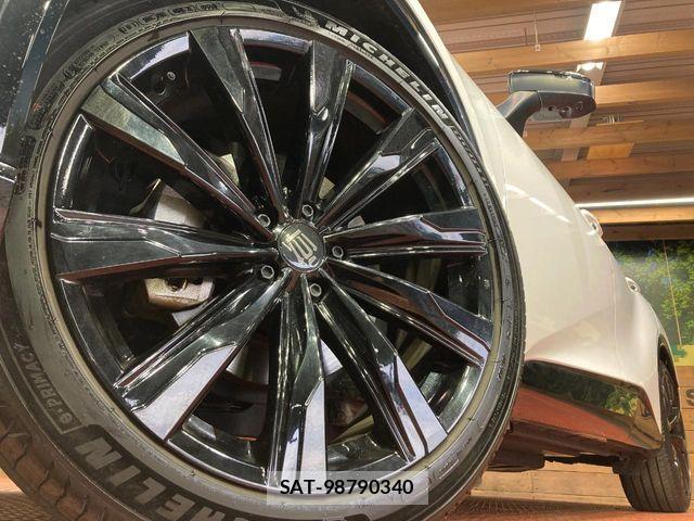 Toyota Crown Sports 2023-11 6544557-6