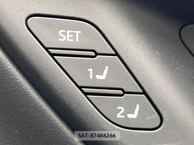 Toyota Crown Sports 2024-10 6641415-11