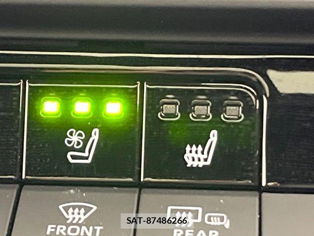 Toyota Crown Sports 2024-10 6641415-12