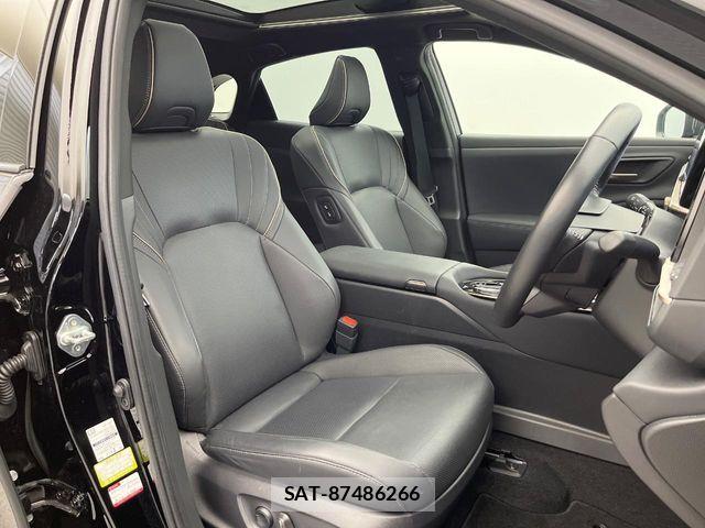 Toyota Crown Sports 2024-10 6641415-13