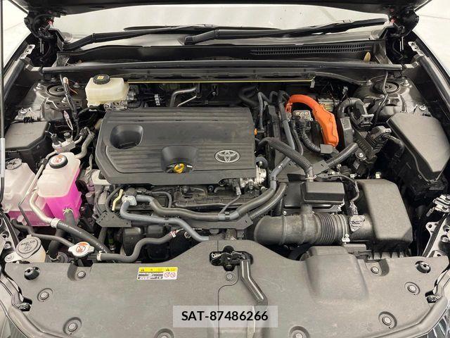 Toyota Crown Sports 2024-10 6641415-19