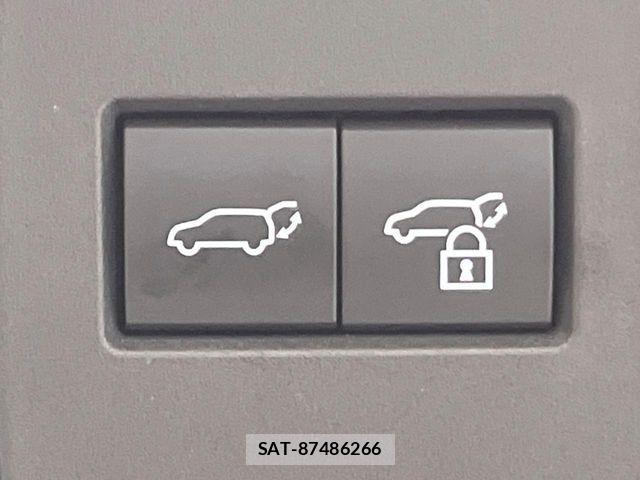 Toyota Crown Sports 2024-10 6641415-8