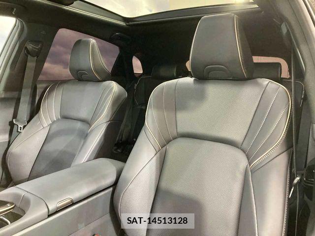 Toyota Crown Sports 2024-07 6641414-17