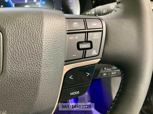 Toyota Crown Sports 2024-07 6641414-23