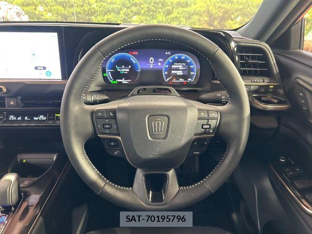 Toyota Crown Sports 2025-04 6675505-10