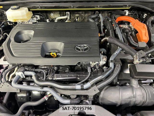 Toyota Crown Sports 2025-04 6675505-16