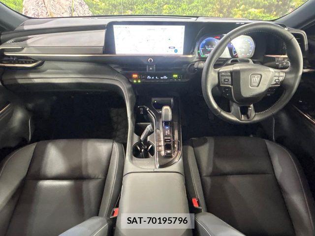 Toyota Crown Sports 2025-04 6675505-1