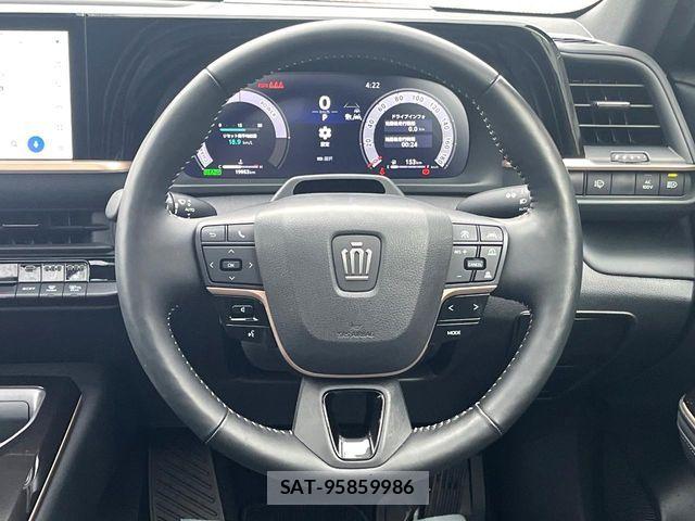 Toyota Crown Sports 2023-12 6715946-10
