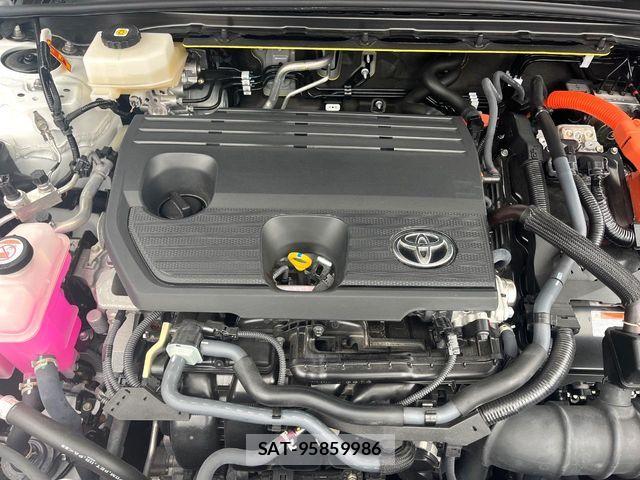 Toyota Crown Sports 2023-12 6715946-17