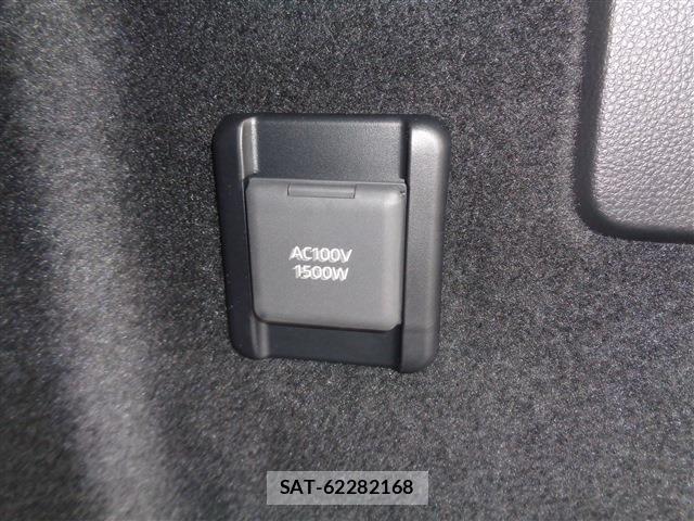 Toyota Crown Sports 2024-02 6715952-17